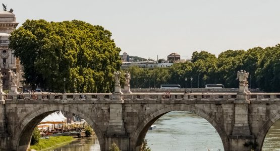 Panoramic views from Via Francigena from Viterbo to Rome Tour