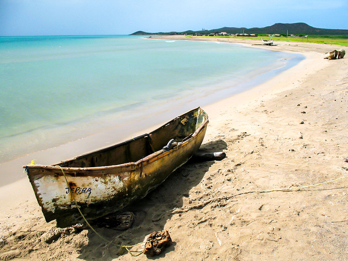 Exploring the Caribbean Tour in Colombia includes visiting several pristine beaches in Northern Colombia