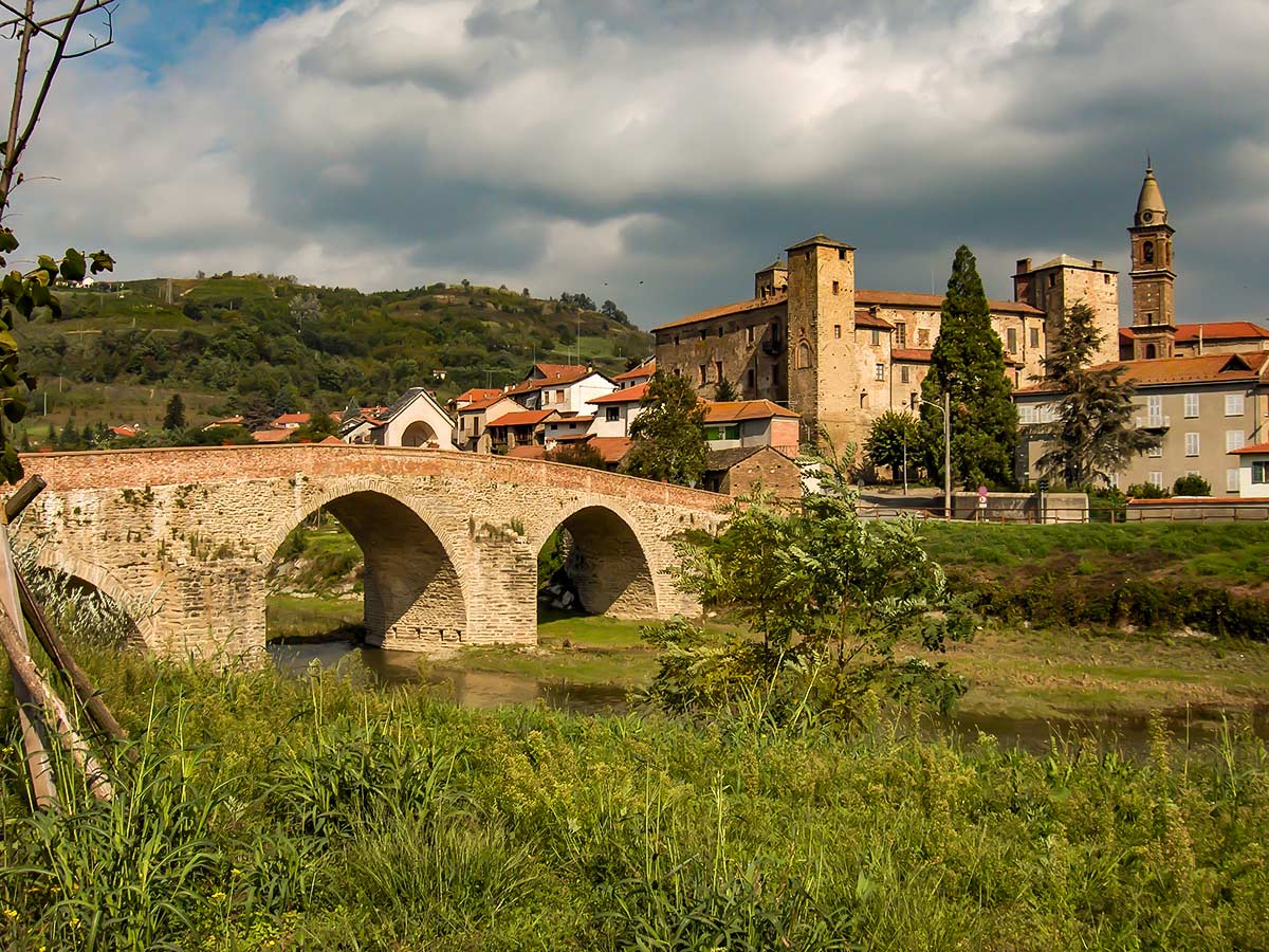 Cuneo in Italy Barolo and Barbaresco walking tour