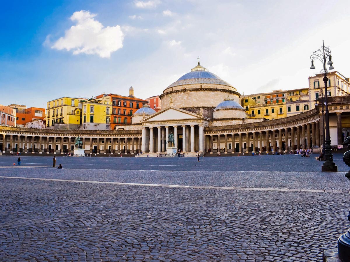 Campania Peaks and Coast walking tour includes visiting Naples while on a guided tour