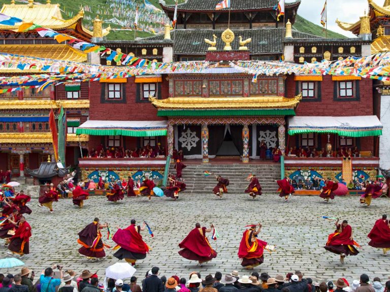 Festivals & Cultural Tour in Tibet and Sichuan (China)