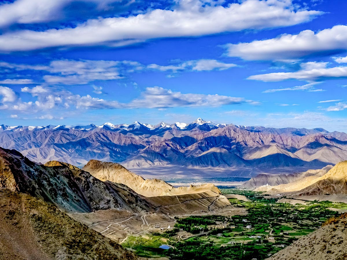 Stunning Himalayan mountains seen along safari tour in India