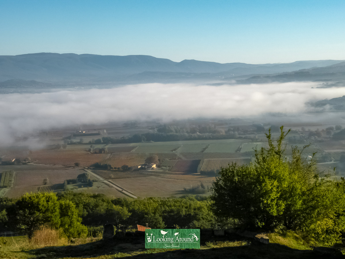 Trekking above foggy along Luberon tour in France