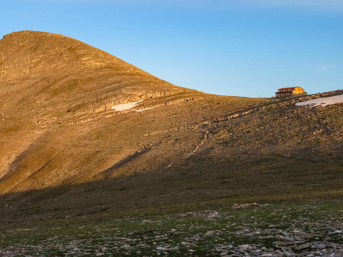 Mountain lodge sunset Apostolideshut Litochoro Olympus hike Greece