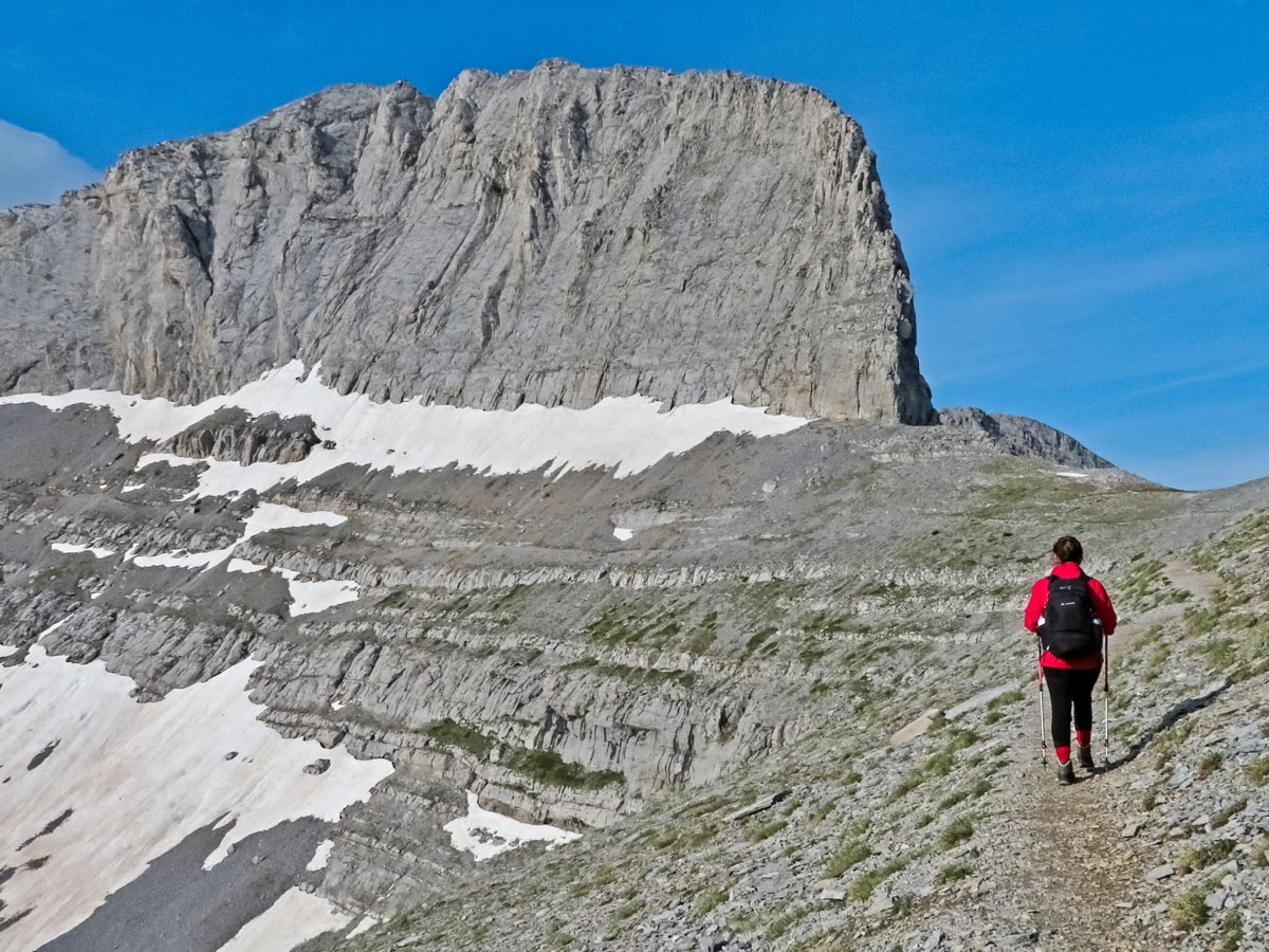 Hiking greek peaks mountains Troon van Zeus Litochoro Olympus hike Greece