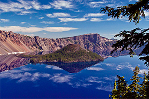 Crater Lake and Oregon Caves Hiking Tour