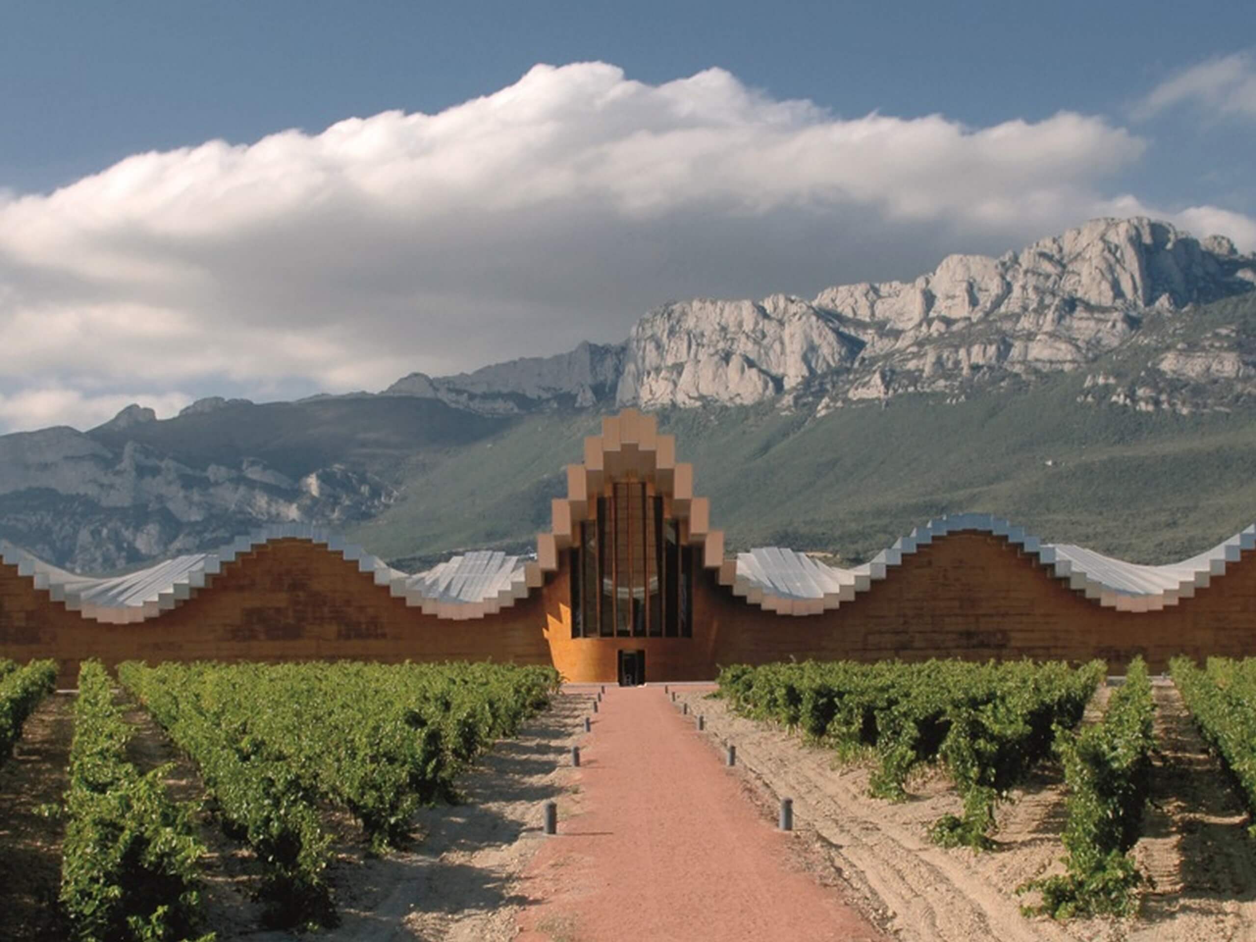 Bodegas Ysios Laguardia in Rioja