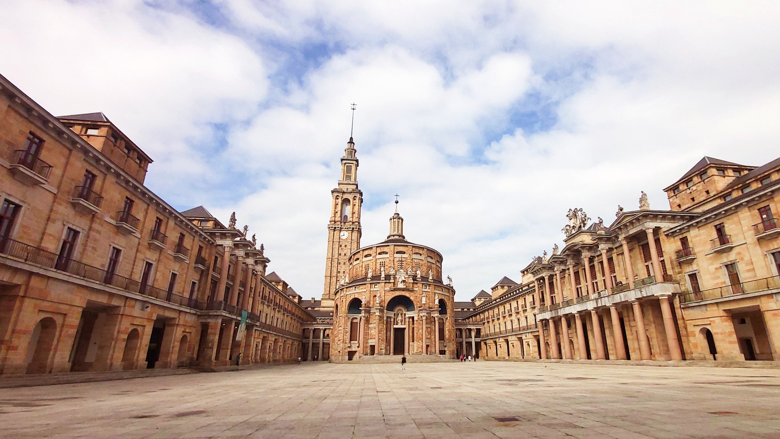 The Northern Way to Santiago by Bike Tour