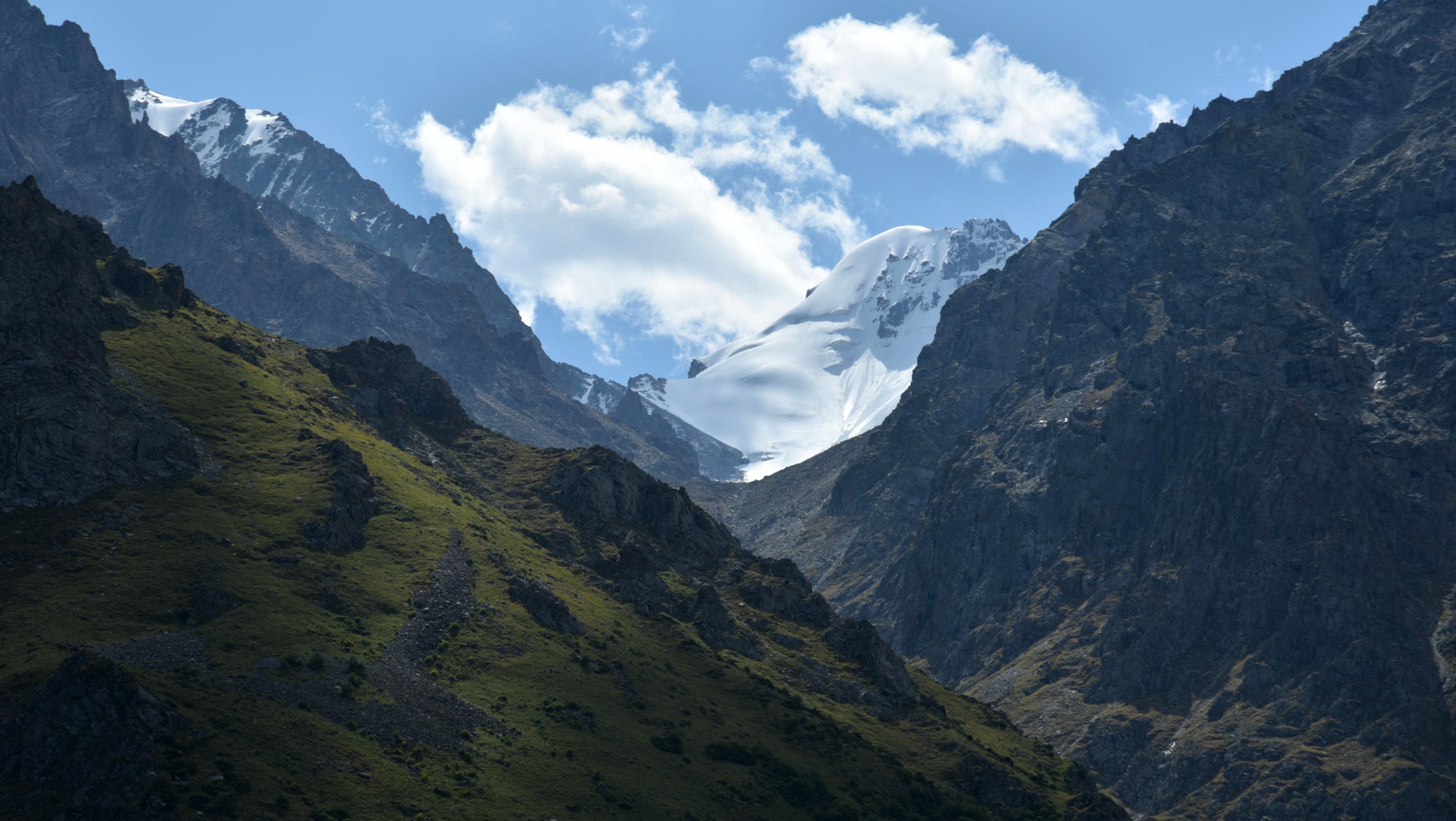 Kyrgyzstan Nature and Nomadic Life