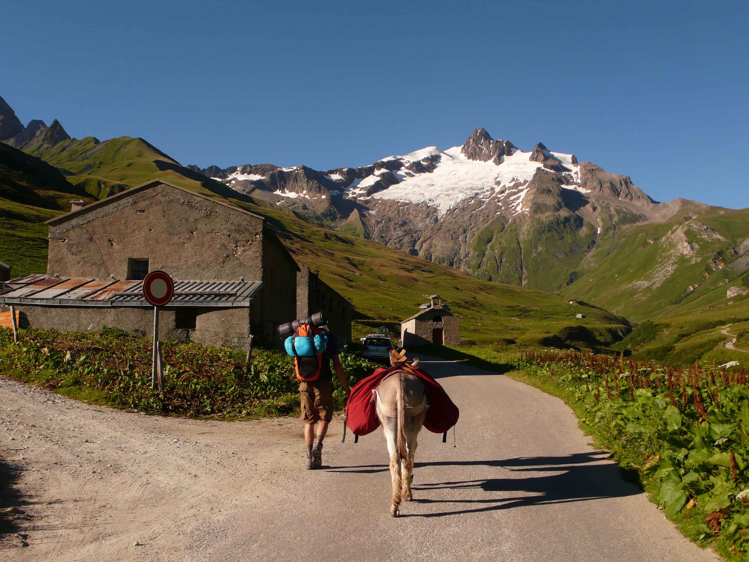 Guided Tour du Mont Blanc in Mountain Huts - 04