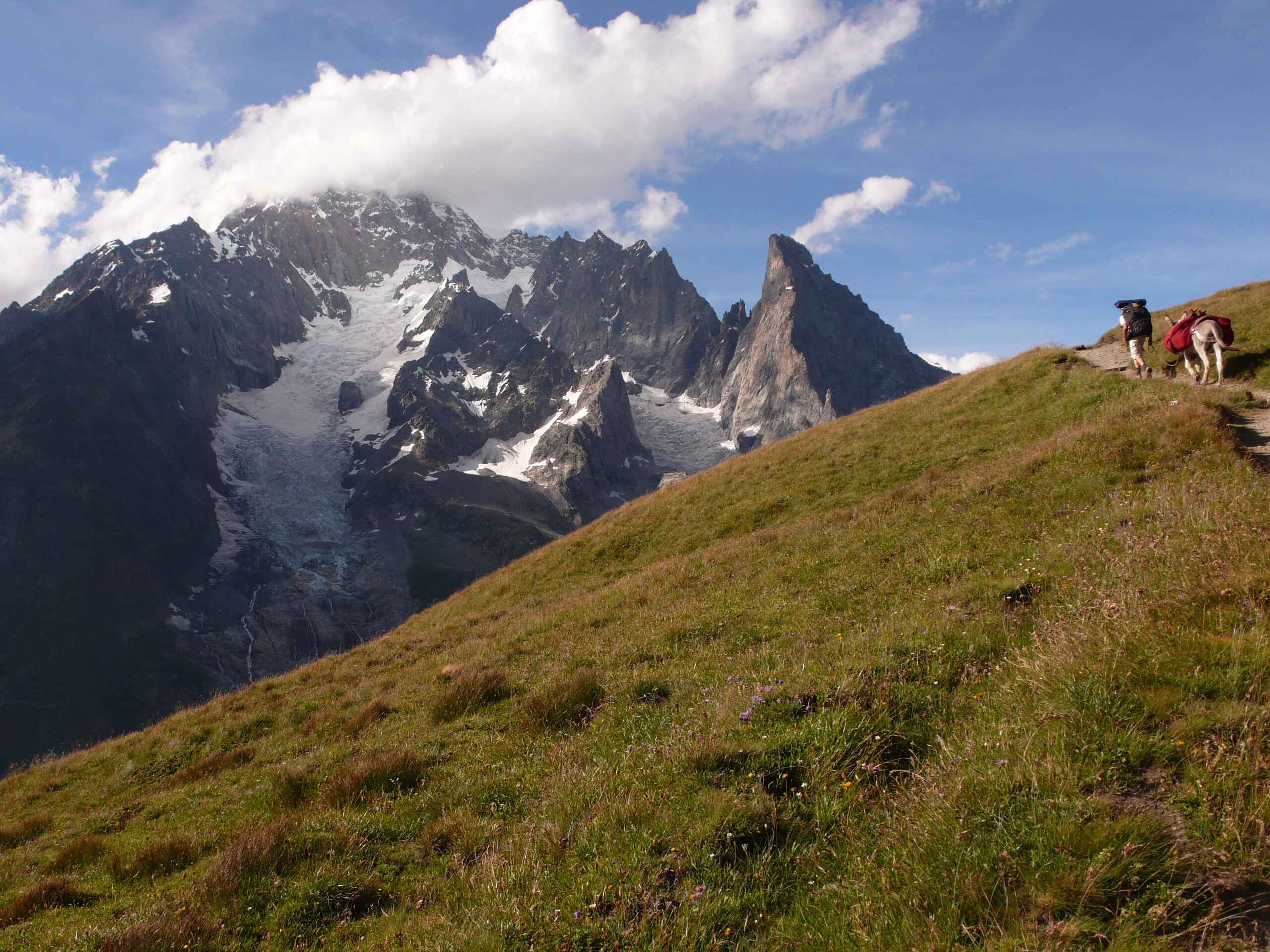 Guided Tour du Mont Blanc in Mountain Huts - 07