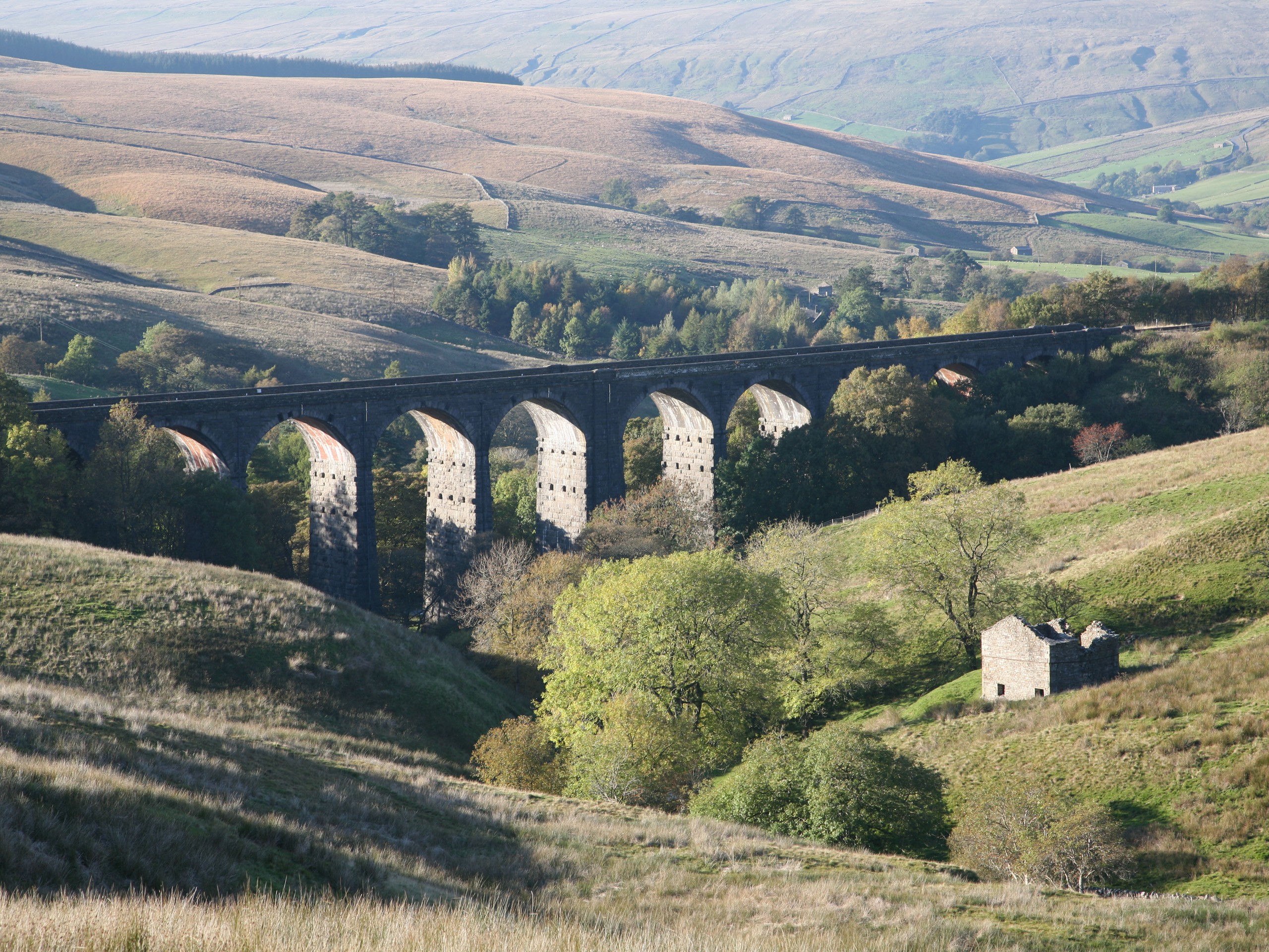 Denthead Viaduct (c)John Millen