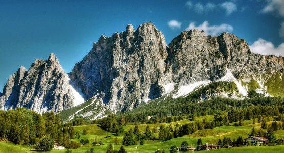 Grand Circuit of the Dolomites Tour