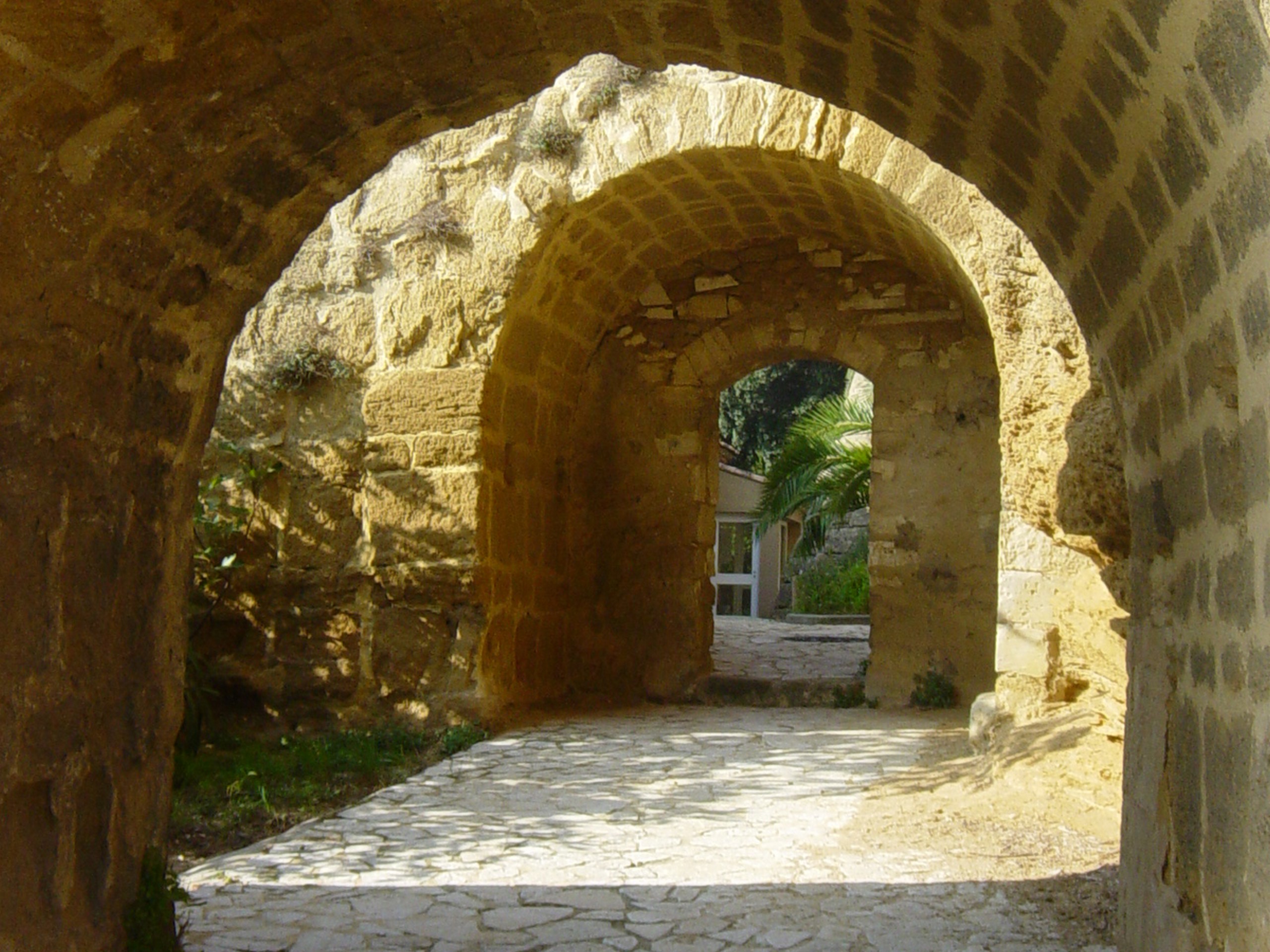 Beautiful arches in Provence