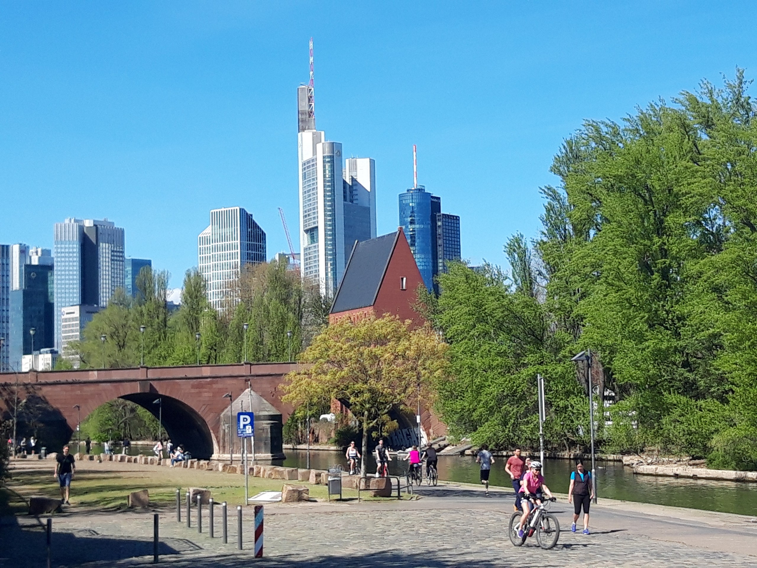 Rhine river selfguided-biketour Germany Frankfurt to Cologne-9