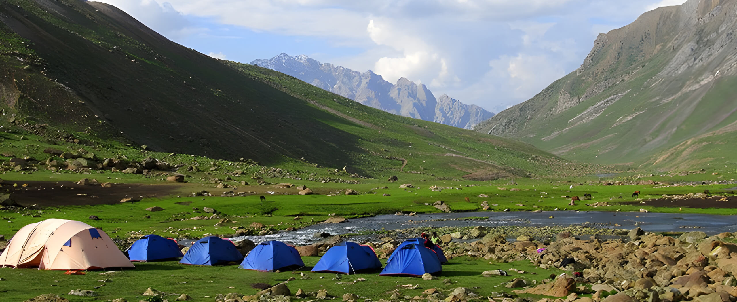 The Great Ladakh to Kashmir Traverse Trek