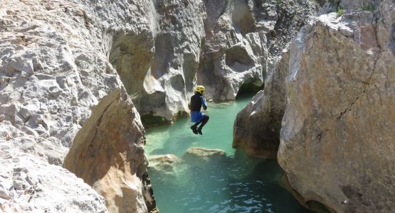 Canyoning and Hiking in Aragon Tour