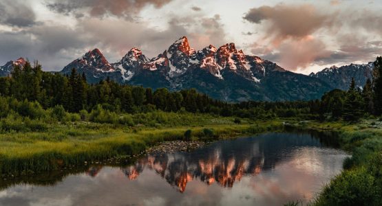 Grand Teton and Yellowstone Hiking Tour