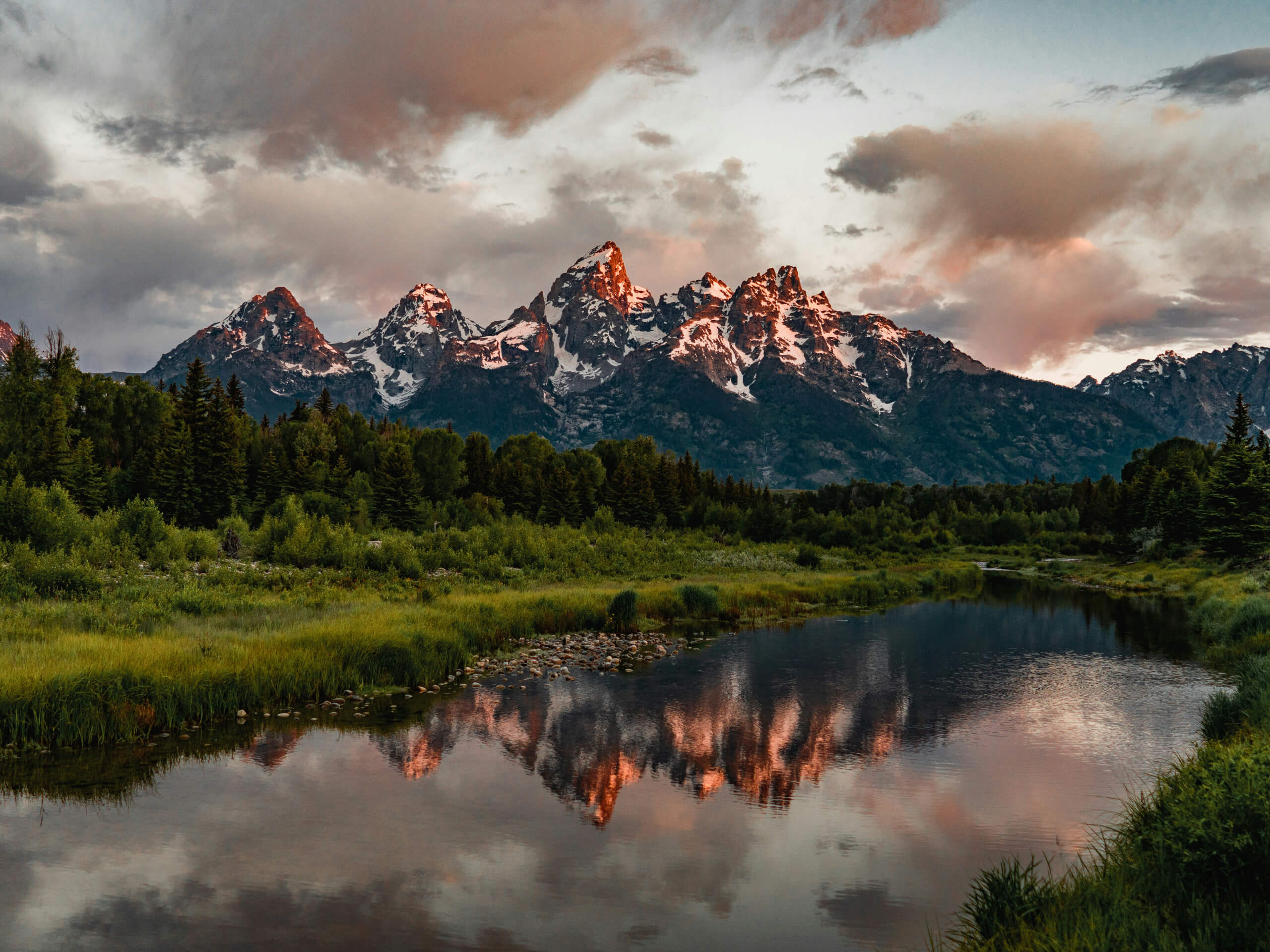 Grand Teton and Yellowstone Hiking Tour-1