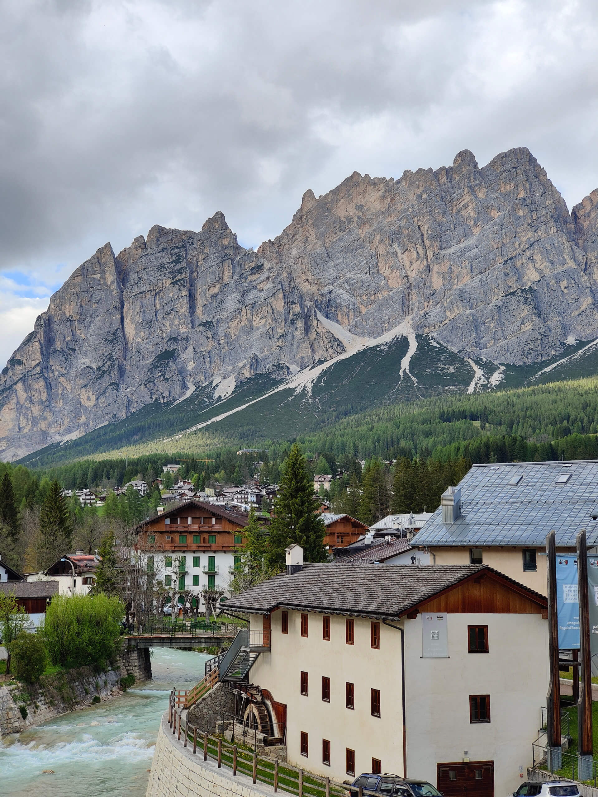 Cortina