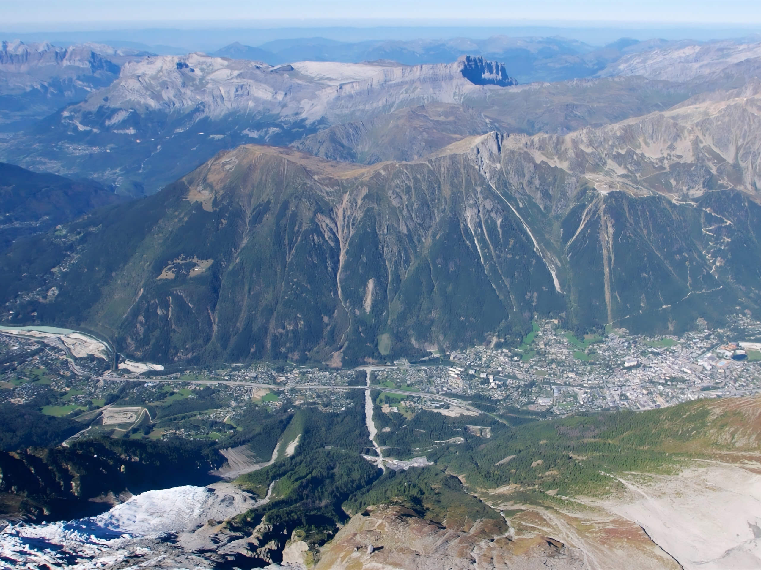 Complete Tour du Mont Blanc Trek in Hotels-8