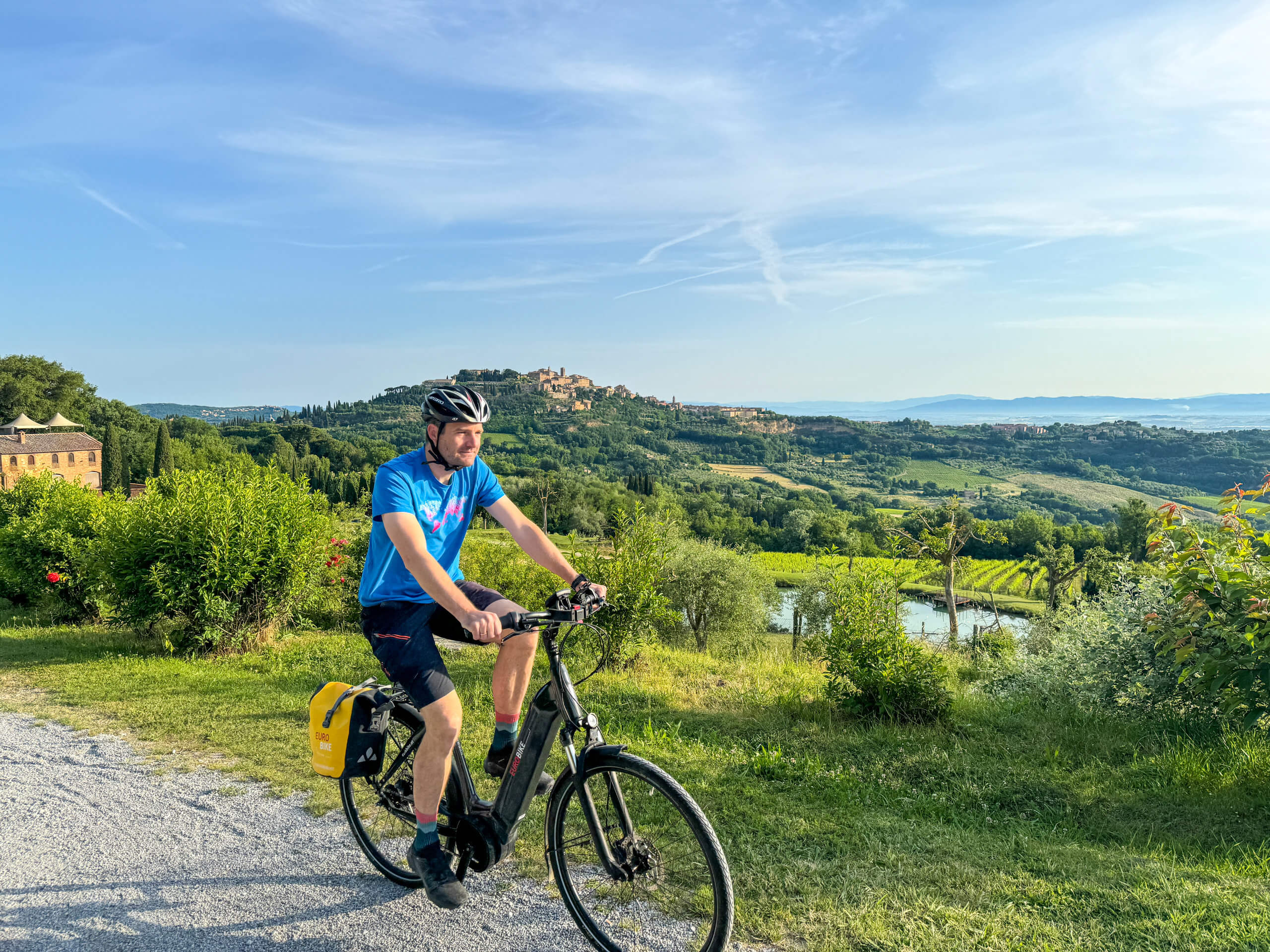 Scenic Tuscany Cycling in Charming Hotels-14