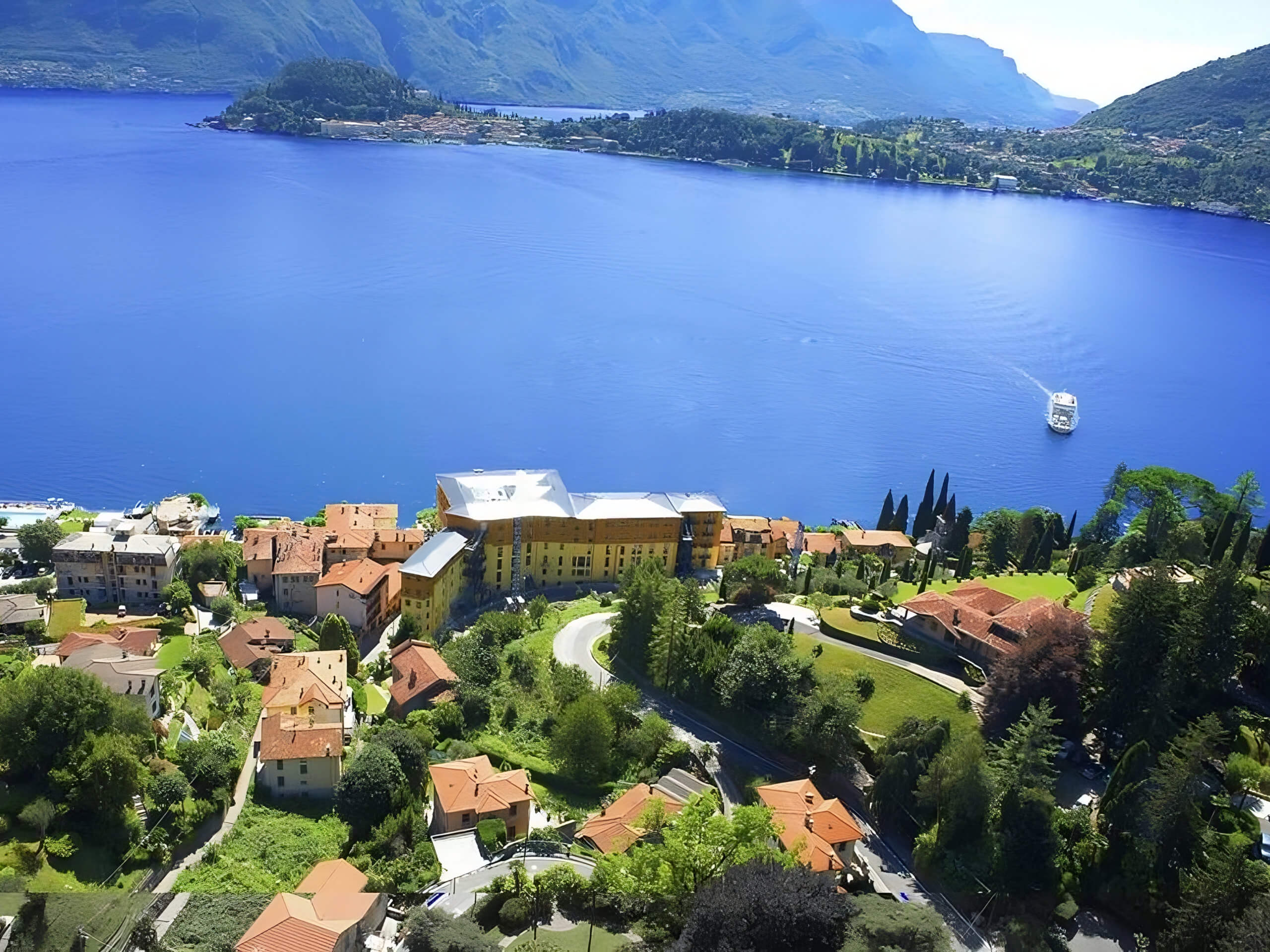 Walking Tour of Lake Como & Lake Maggiore-4