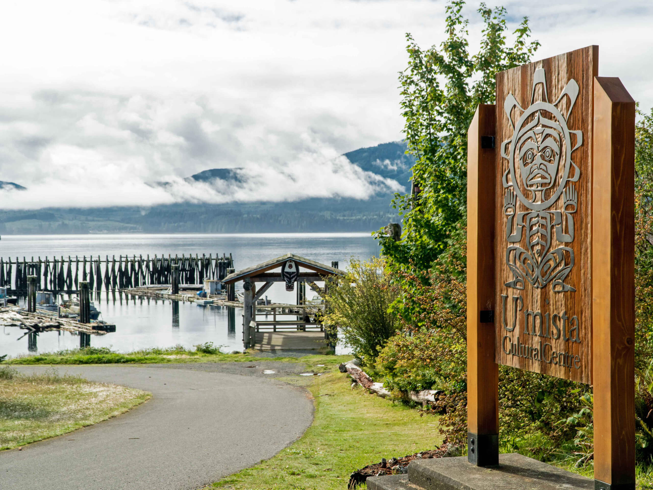 Alert Bay, U'Mista Cultural Centre and the shores of Cormorant Island