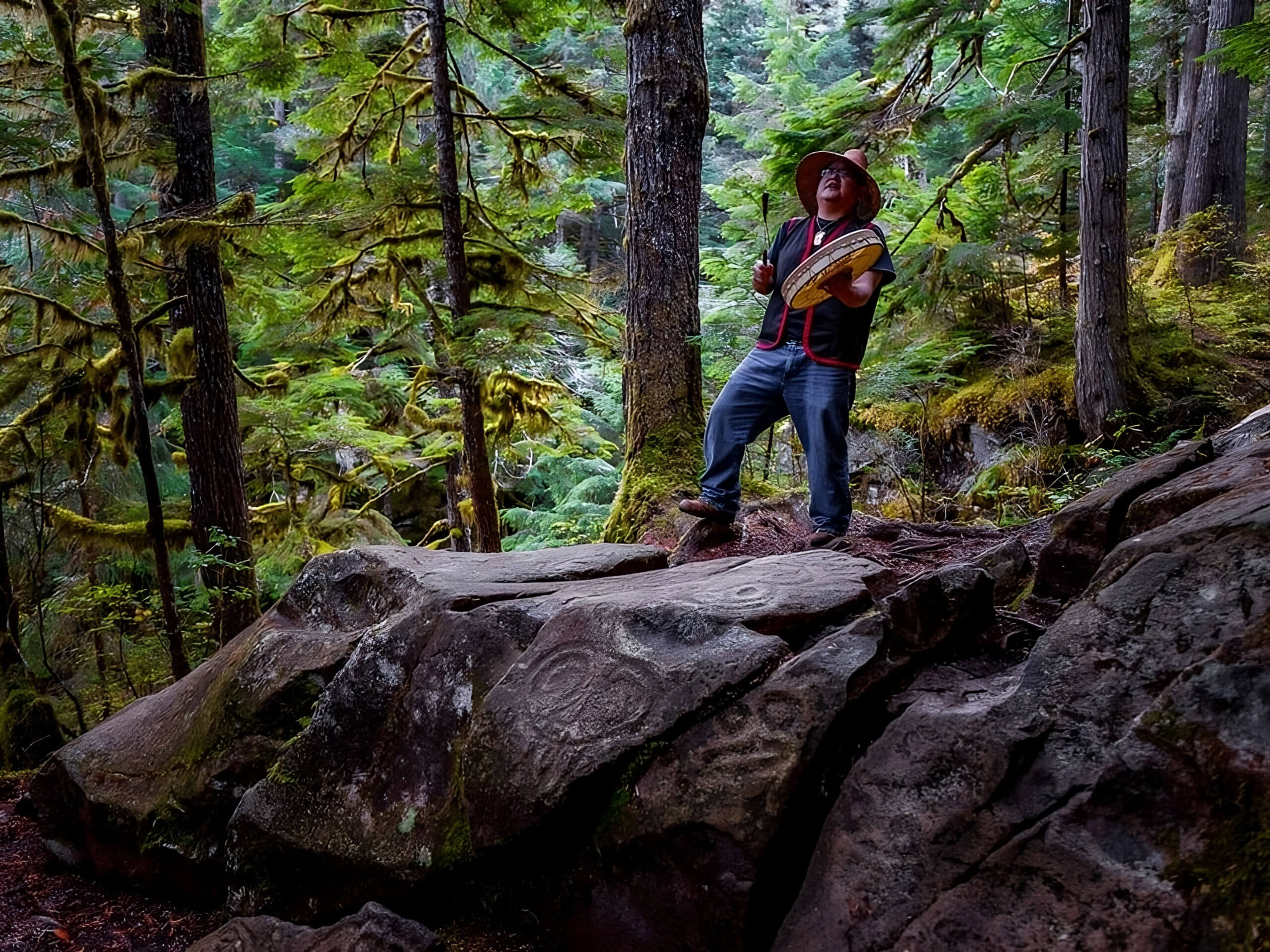 Bella Coola, Nuxalk Petroglyph Tour