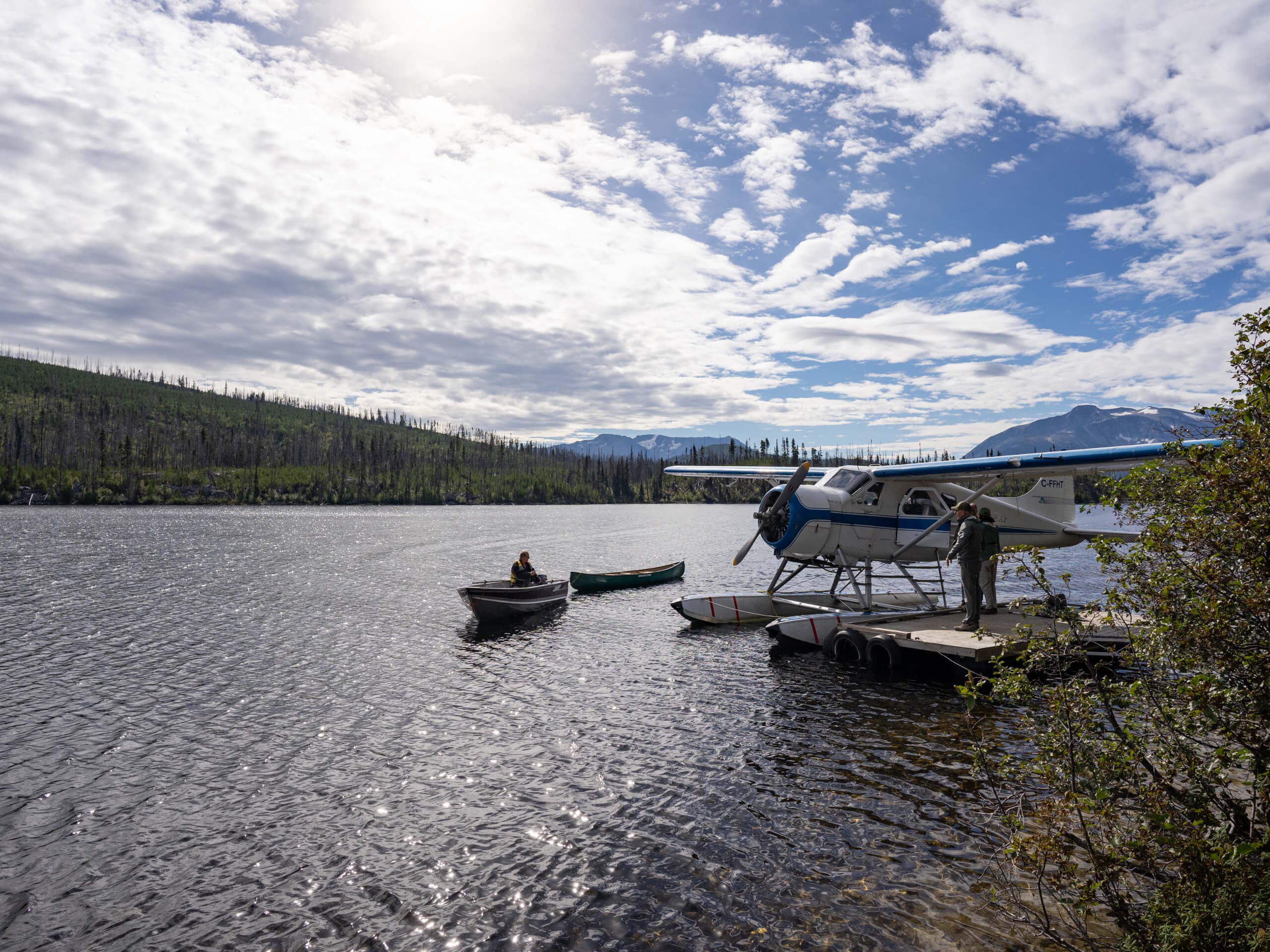 Floatplane lands on Turner Lakes