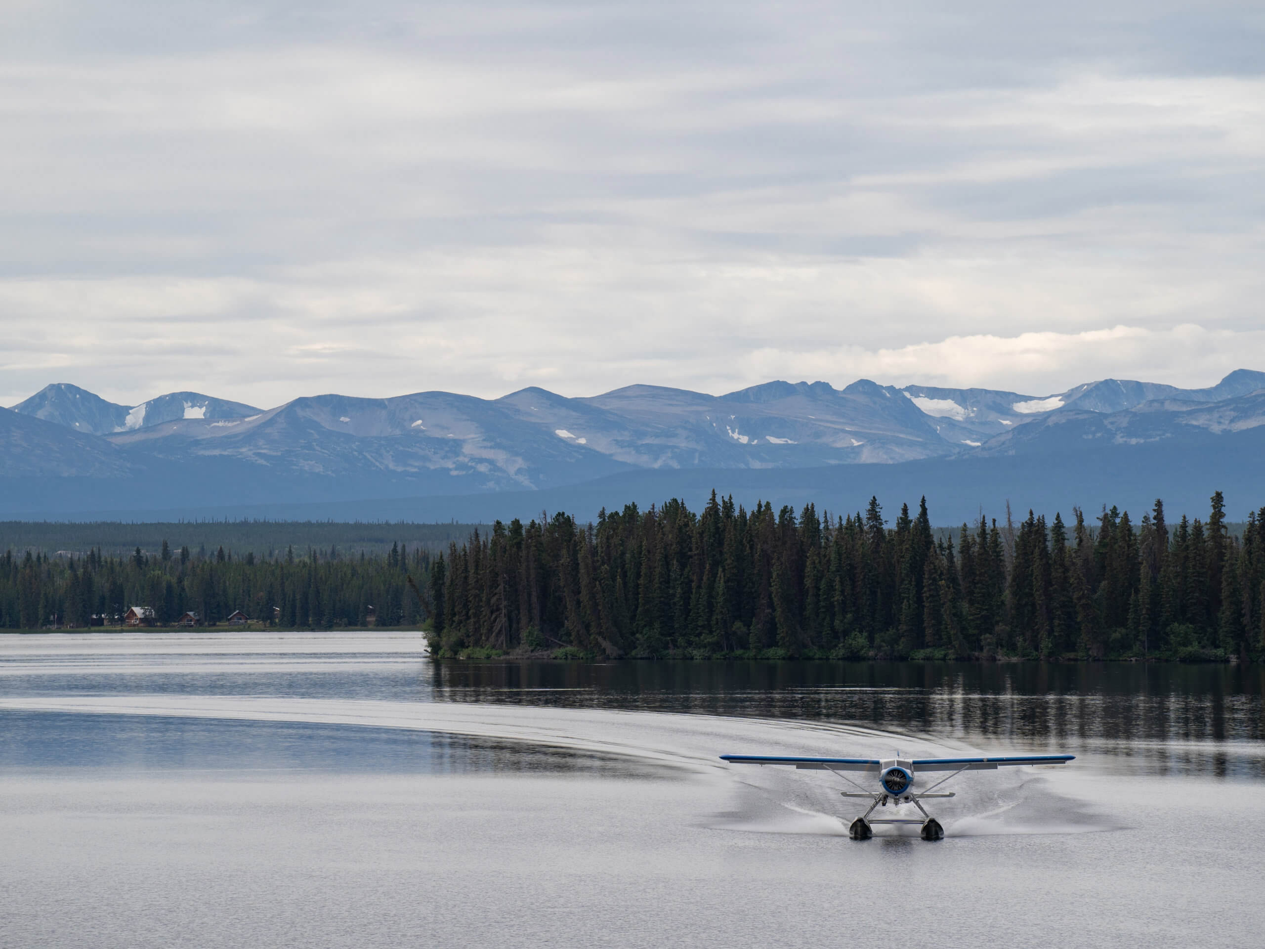 Nimpo Lake floatplane