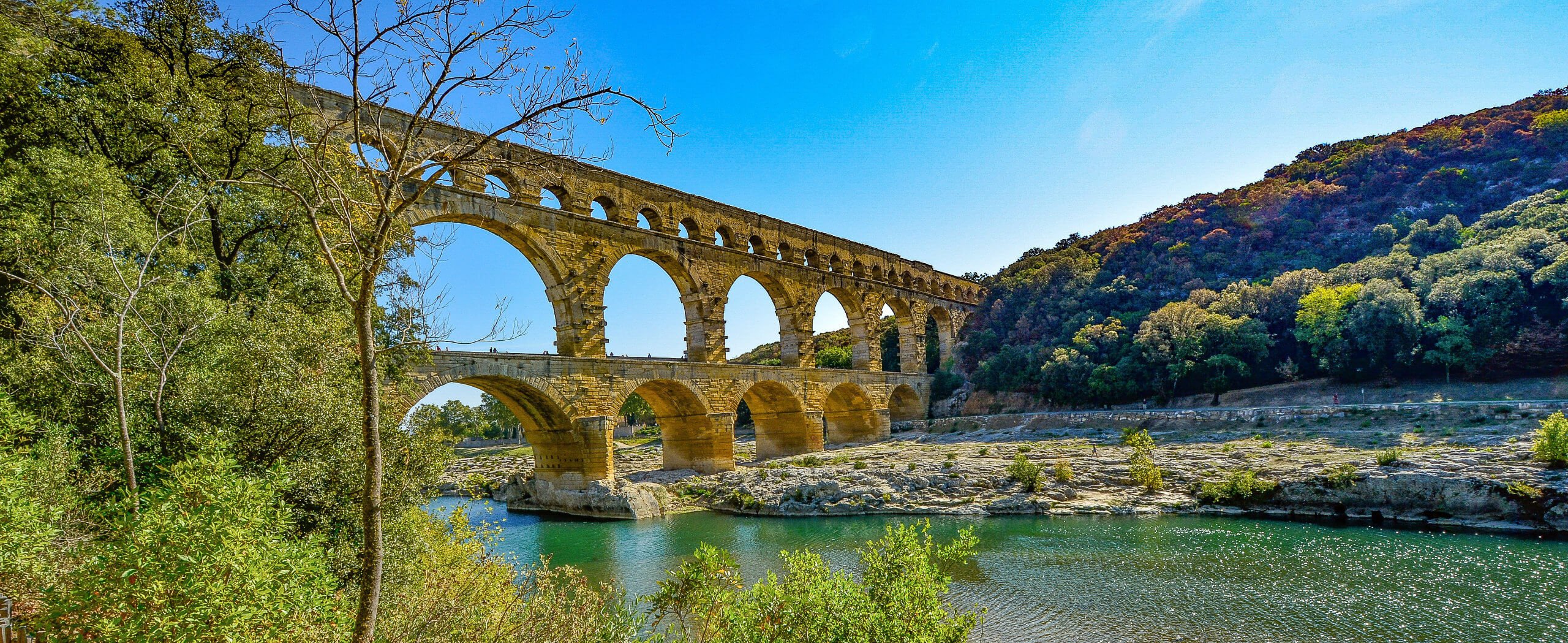 Cycling through Pont du Gard and Alpilles