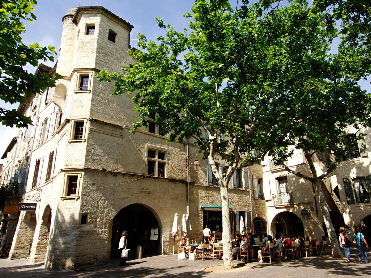 Cycling through Pont du Gard and Alpilles-12